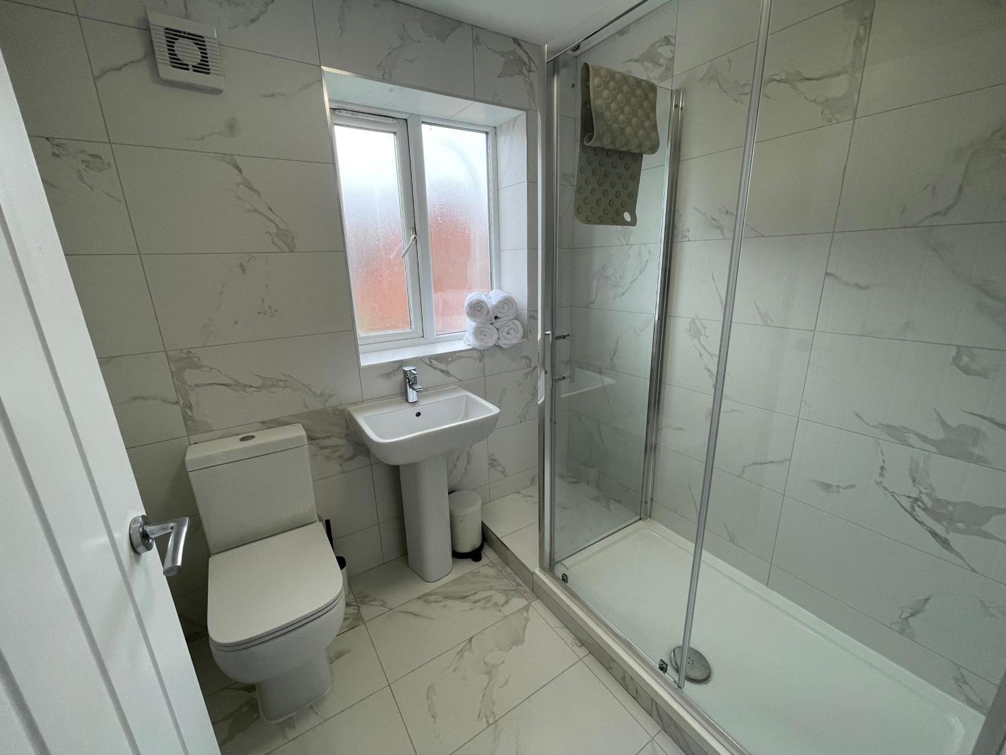 Ryan I Air I Bnb - 147-153 Mill Street - Free Parking Liverpool Exterior photo